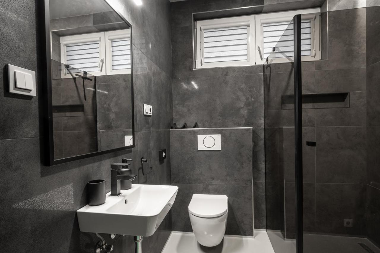 اوسترافا Oza Apartmany المظهر الخارجي الصورة